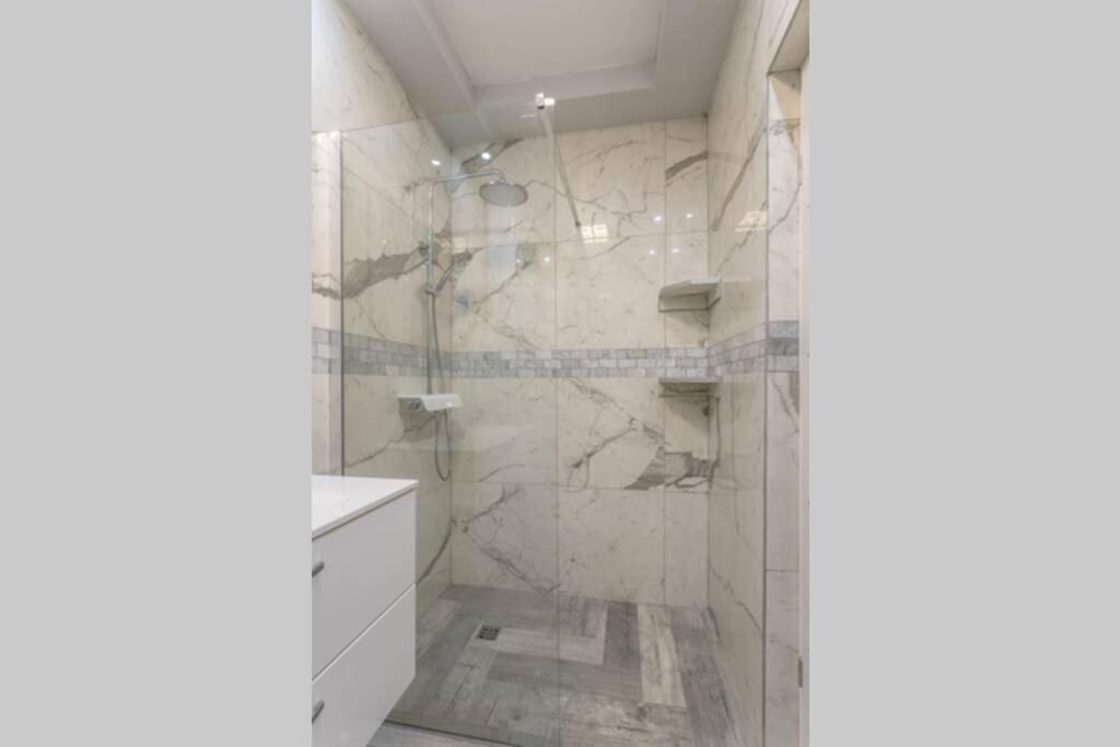 Royal Platinum Studio Apartment Βόντιτσε Εξωτερικό φωτογραφία