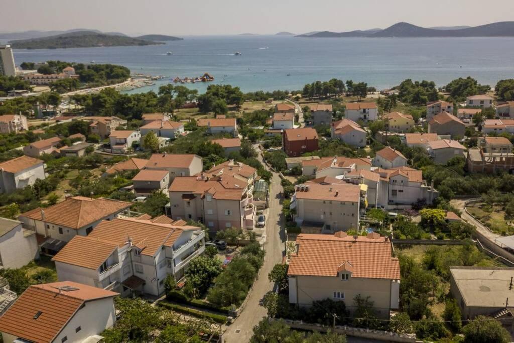 Royal Platinum Studio Apartment Βόντιτσε Εξωτερικό φωτογραφία