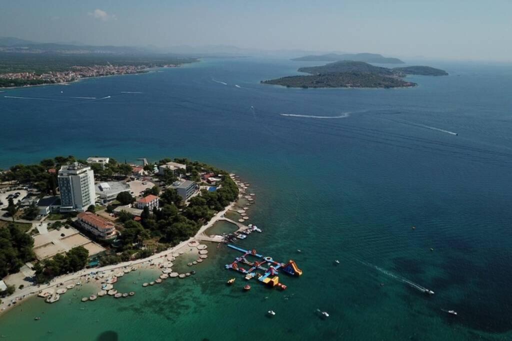 Royal Platinum Studio Apartment Βόντιτσε Εξωτερικό φωτογραφία