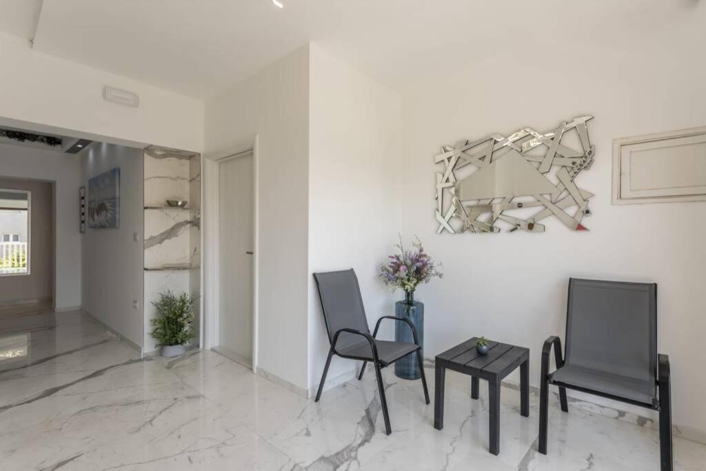 Royal Platinum Studio Apartment Βόντιτσε Εξωτερικό φωτογραφία